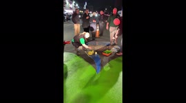 US: Shamrock Painted To Celebrate St. Patrick’s Day With Ukrainian Flag Colors