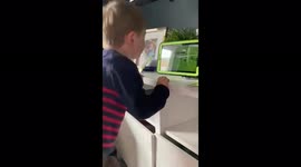 Jubilant UK boy celebrates Chelten winner Charlie Duetsch