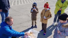 English men drive to Hungary border to deliver teddy bears to Ukrainian refugees