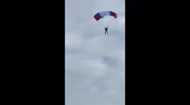 Unsuccessful landing of a parachutist for the celebration of February 23