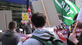 P&O workers protesters clash with motorists on route to House of Lords