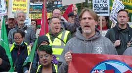 Union coalition protests to defend P&O jobs, London, UK