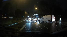 Hero driver follows hit-and-run suspect to help the police catch him in Birmingham, UK