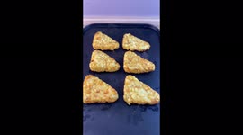 Mini Baked Bean, Cheese and sausage hash brown pizza bites
