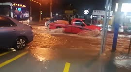 Flash floods hit Paraguayan capital after torrential rains