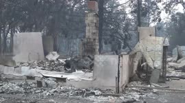 US Valley fire leaves destruction