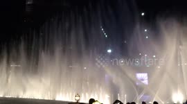 Dubai Mall Dancing Fountain @ Dubai 2015