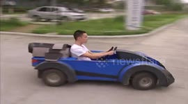 Uni student hand-makes go-kart to avoid being late