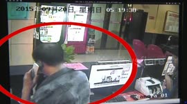 Druggie captured in robbery of net cafe