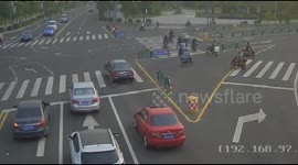 Vehicle crashed onto an electric bicycle