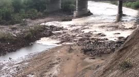 FLASH FLOOD: Beginning of a monsoon flash flood at the Santa Cruz river