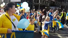 Children at the forefront of London march calling for peace in Ukraine