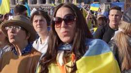 Woman in crowd chanting at the London Stands with Ukraine: March and Vigil 26/03/22