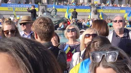 'London Stands with Ukraine: March and Vigil' fountain at Trafalgar Square on 26/03/22