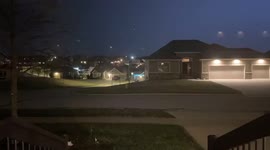Intense lightning shower strikes Kansas