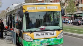 Paris: a bus used as a mobile town hall to simplify administrative procedures for residents of remote neighborhoods. Porte de Montreuil. 4 april 2022
