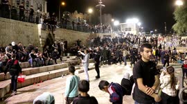 Muslims celebrating Ramadan flock to Jerusalem's Damascus Gate