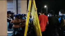 Sri Lanka: Apr 4 – ‘Go Home Gota’, ‘Rajapaksa Resign’ Protests Continue 7