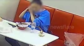 Woman places her own hair into noodles in attempt to get free meal in China