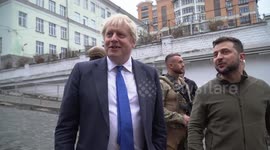 Boris Johnson and Volodymyr Zelenskyy walk through Kyiv