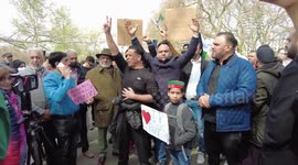 London Pakistanis demonstrate against Imran Khan ouster