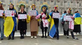 Ukraine war: protest against atrocities in Ukraine outside Downing Street, London