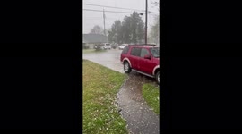 US: Large Hail Pelts Western Arkansas Amid Tornado Warning