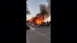 US: Massive Fire Engulfs Hotel Under Construction Near Camarillo Outlet Mall 2