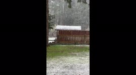 Watch as unusually heavy April snow falls in British Columbia