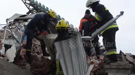 Officials continue to search for survivors amongst rubble in Chernihiv