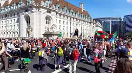 Extinction Rebellion cause Easter chaos blocking Westminster Bridge on Good Friday