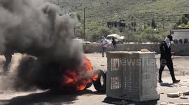 Palestinian protesters clash with Israeli forces