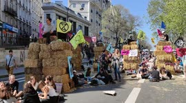 Extinction Rebellion activists block Paris streets