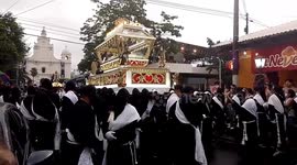 Catholics in El Salvador celebrate Easter procession