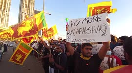 Sri Lankans take to the streets calling on President Rajapaksa to resign