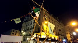 Extinction Rebellion blocks Paris streets into Saturday night