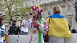 Ukrainian singer Catalina, sing in Ukrainian