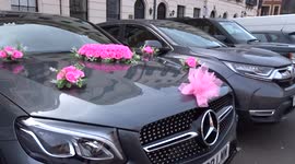 Wedding car waiting for newlyweds outside Windsor Castle on Easter weekend