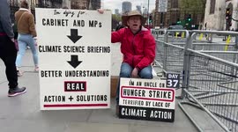 Angus Rose on climate hunger strike outside UK parliament on Day 37