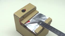 DIY expert uses cardboard and foil to build miniature metal detector
