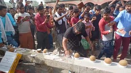 The Man broke 150 Coconuts Smashed With One Hand In One Minute  claimed the ‘Guinness record’