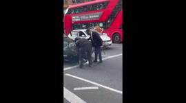 Elephant and Castle, London: Saturday 23rd April 2022 at 18:06