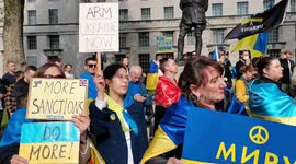 Ukrainian protest near Downing Street demands more help to fight Russian invasion