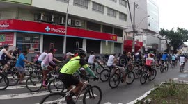 Cyclists are following the procession of Nossa Senhora da Penha in the city of Vila Velha - ES
