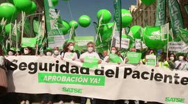 Las enfermeras se manifiestan a nivel nacional ante el