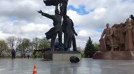 Head rolls as Ukrainian authorities start to dismantle Soviet monument to friendship with Russia