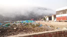 Fire continues to rage in Delhi’s garbage mountain even after 36 hours,efforts on to douse it