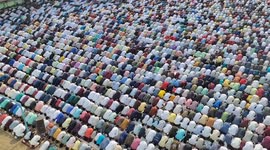 Thousands of Muslims gather to offer prayers to mark end of Ramadan in south India