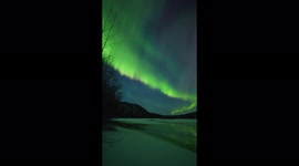 Hiker captures spectacular Northern Lights 'dancing' in skies above Alaska