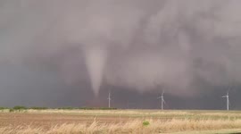 US: Tornadoes Rip Through Northern Texas 6